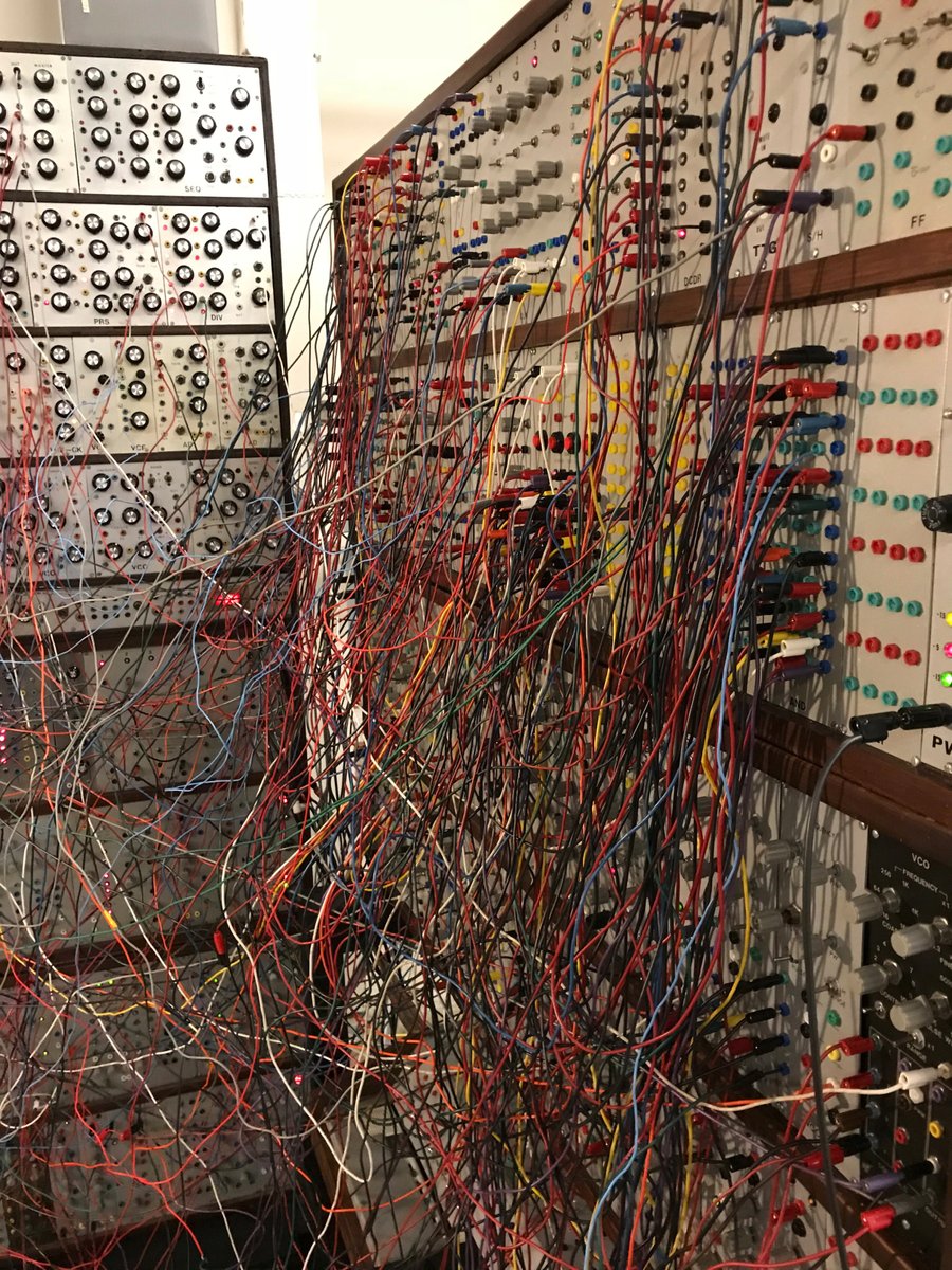 Dg1CkxAXUAAdMwd (1).jpg