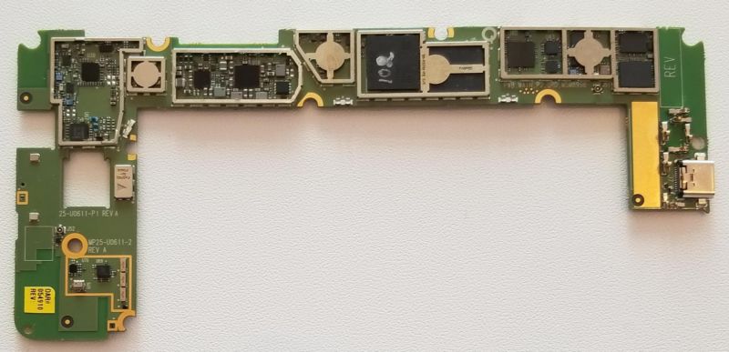 snapdragon-835-prototype-motherboard-800x387.jpg